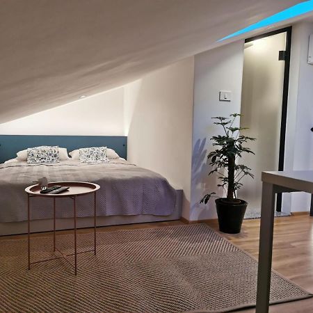 Rainbow Apartment, Копер Екстериор снимка