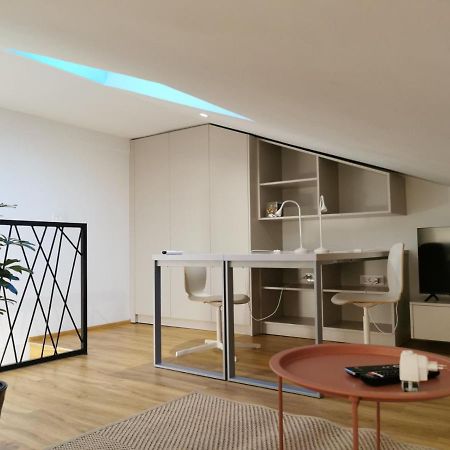 Rainbow Apartment, Копер Екстериор снимка